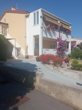 Rooms with a parking space Baska, Krk - 21617